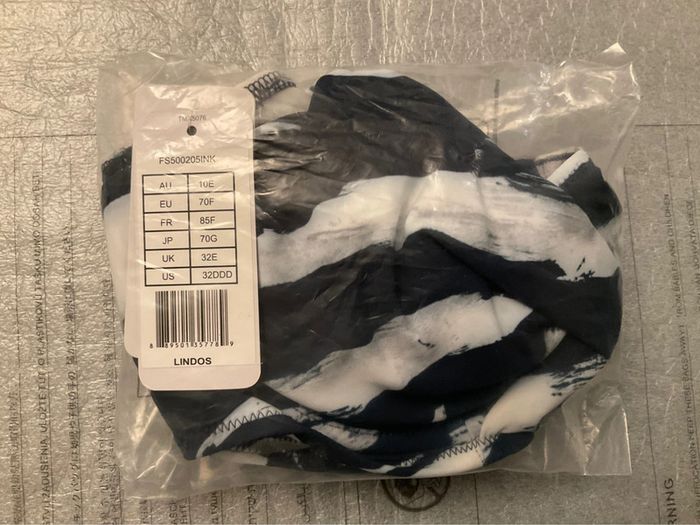 Haut maillot bleu et blanc Fantasie neuf - photo numéro 11