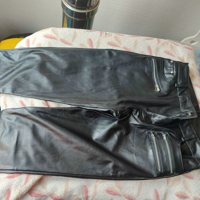 Pantalon simili cuir