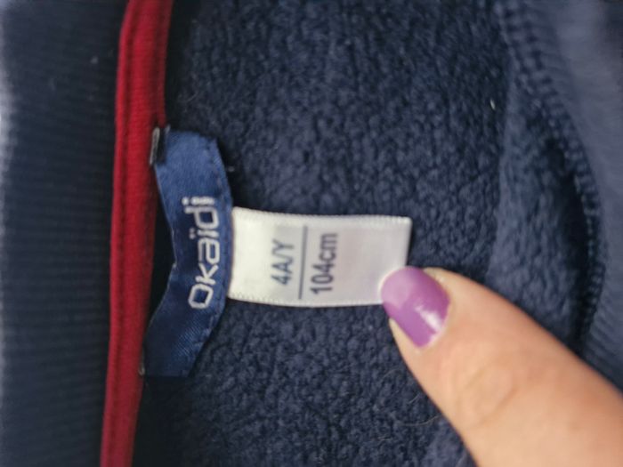 Pull mixte 4 ans Okaïdi Bleu marine inscription rouge happy flocons sapins et bois de rennes - photo numéro 4