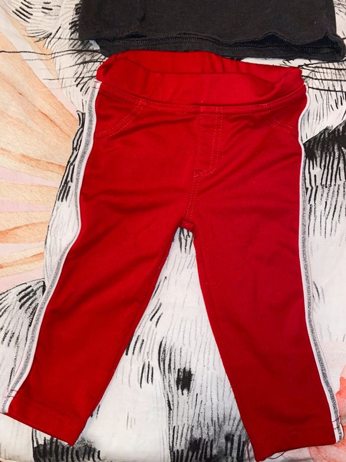 Ensemble pantalon t-shirt, taille 12 mois, marque Kiabi. - photo numéro 2