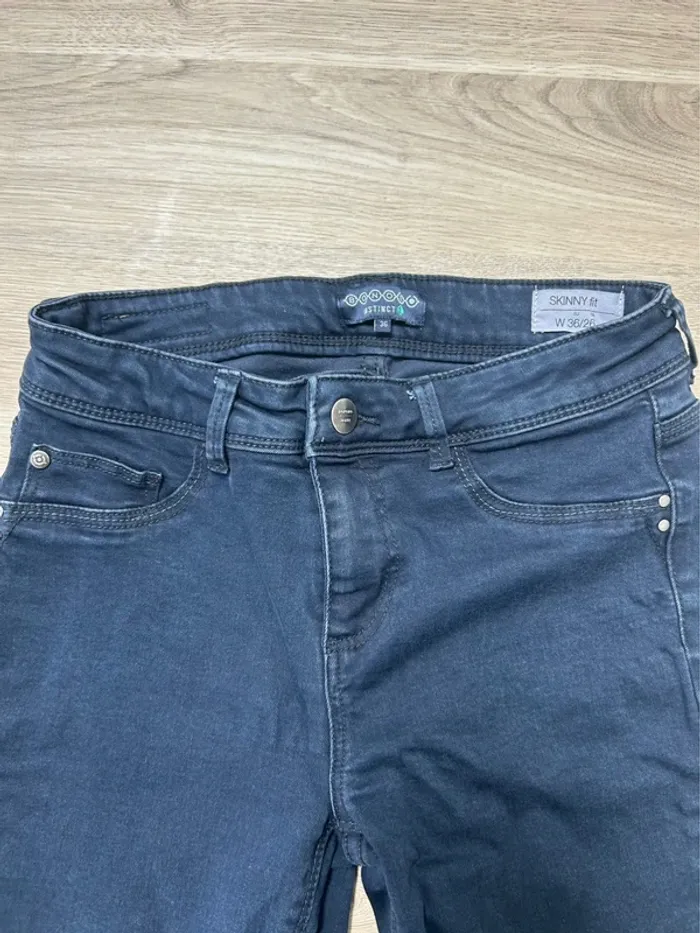 Jean bleu marine taille 36 - photo numéro 5