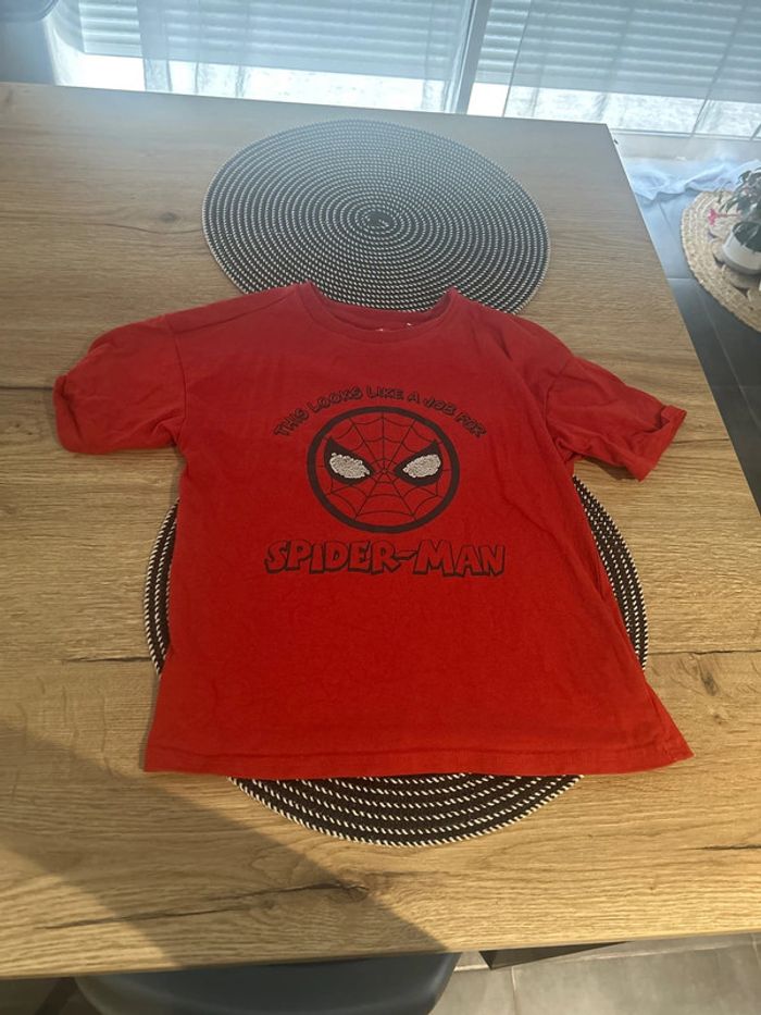 Tee shirt spider man