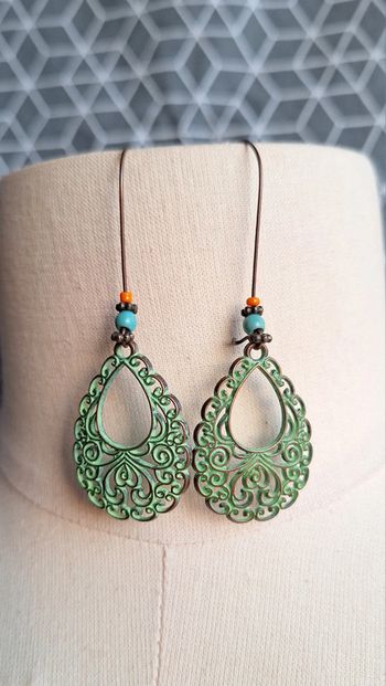 🟡 Boucles d'oreilles vertes. #alexegbijoux