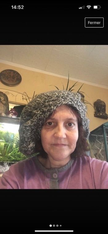 Béret femme fait main neuf