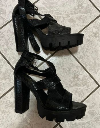 Chaussures à talons noires – Sergio Todzi – Pointure 40 - Très bon état