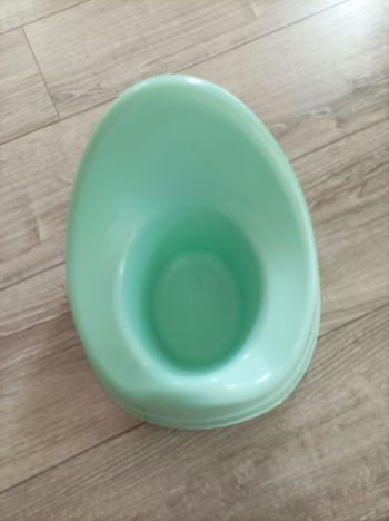 Pot de toilette