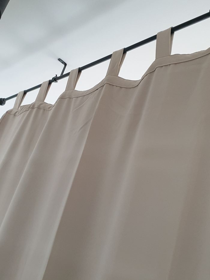 Grand rideau beige occultant a pattes - photo numéro 4