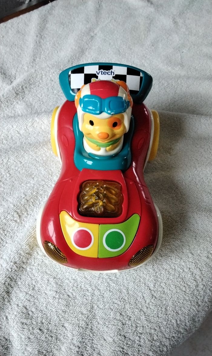 Voiture  musical  ,parlante  ,baby  rallye  ,Vtech  ,vers  12 mois