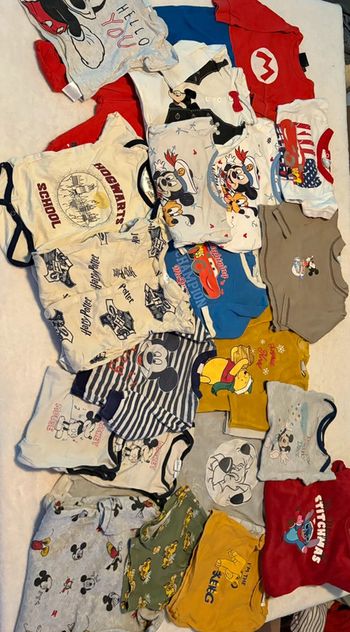 Lot vêtements bébé garçon 6 mois - Disney, Harry Potter, Parc Astérix