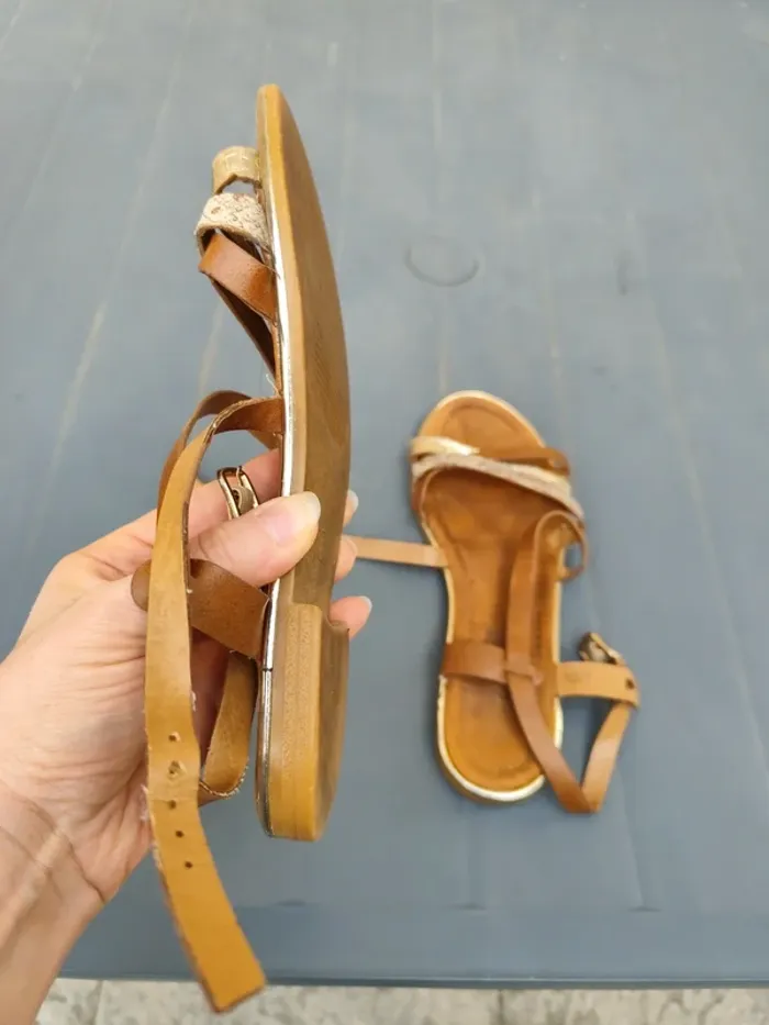 Nu-pieds taille 37 - photo numéro 5
