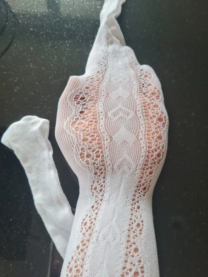 ● 3 à 6 ans ● Collant Coeur Neuf