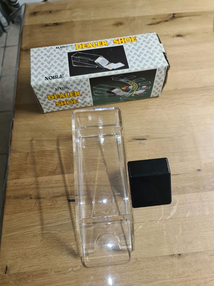 Neuf distributeur de cartes (dealer shoe) en Agrylique - photo numéro 2