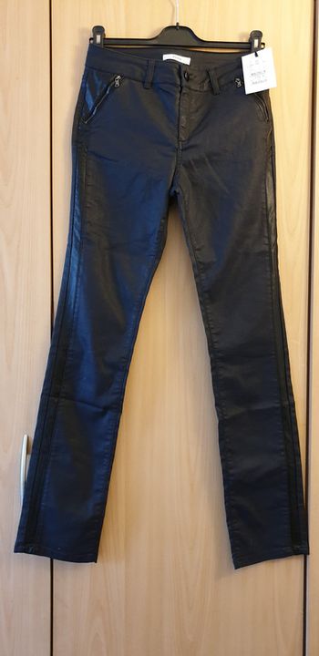 Magnifique pantalon Zapa 179€  T27
