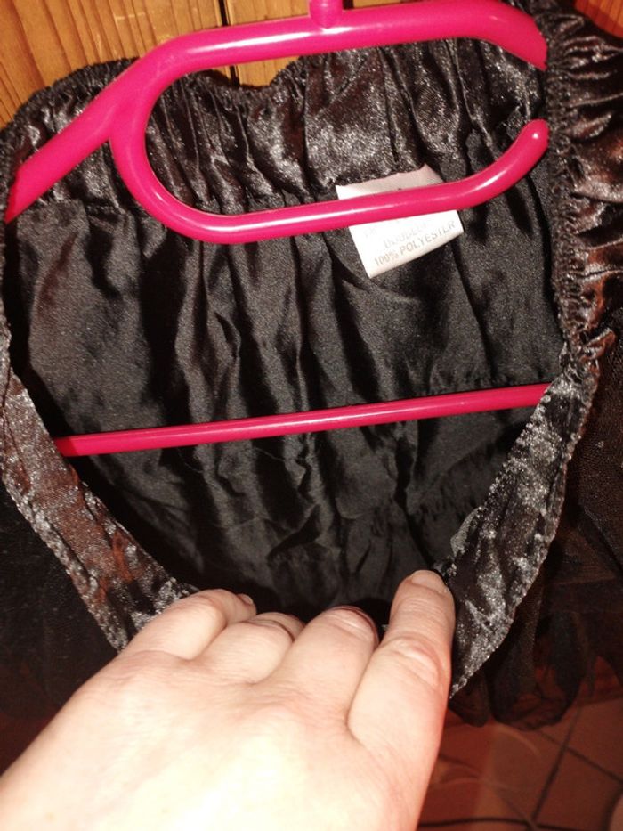 Jupe noire 8 ans - photo numéro 4