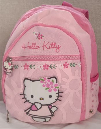 Petit sac rose Hello Kitty, avec 2 poches sur le devant