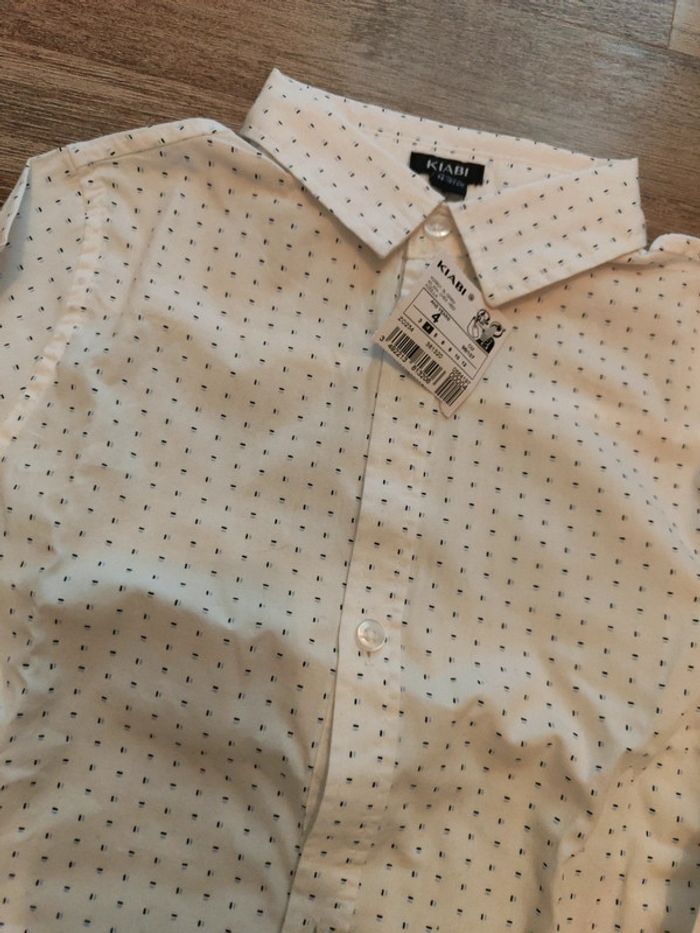 Chemise 4 ans neuve - photo numéro 2
