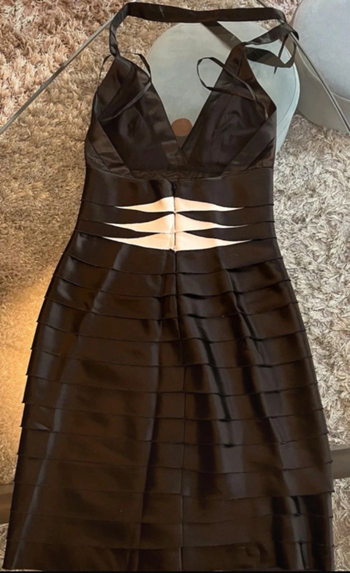 Robe cocktail satin noire & blanche effet bandage taille 34/0/XS - BCBGmaxazria - photo numéro 3