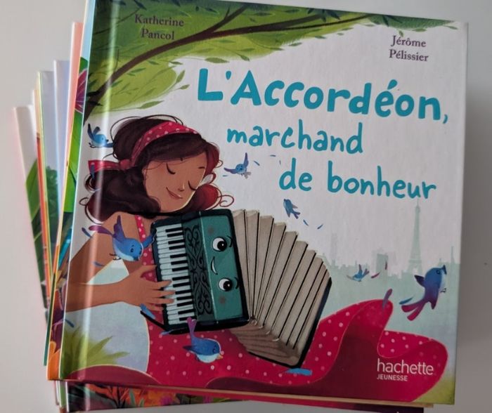 TBE, collection complète de 12 livres "en avant la musique" de McDonald's - photo numéro 2