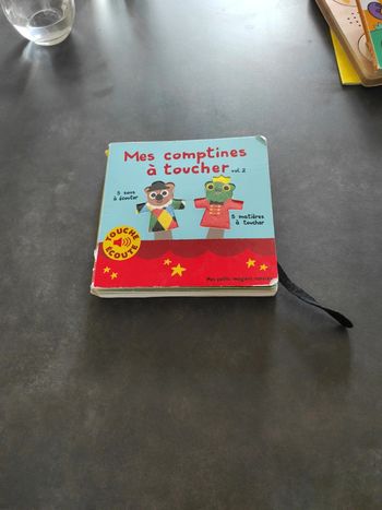 Livre comptines à toucher dès 1 ans