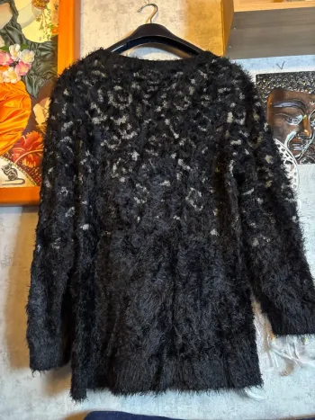 Zwarte zachte trui met print