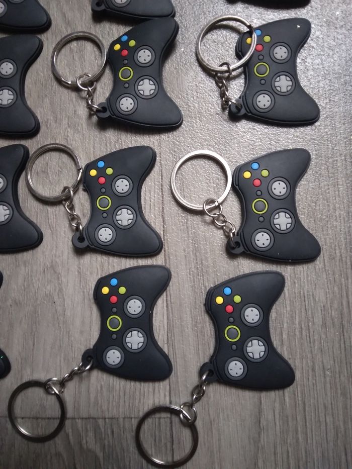 Lot porte clé manette - photo numéro 4