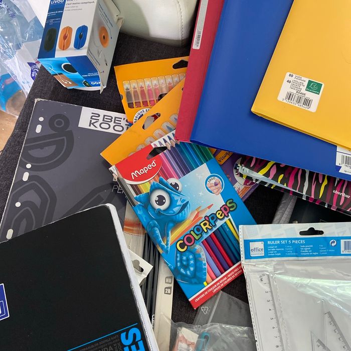 Super lot de fournitures - photo numéro 2