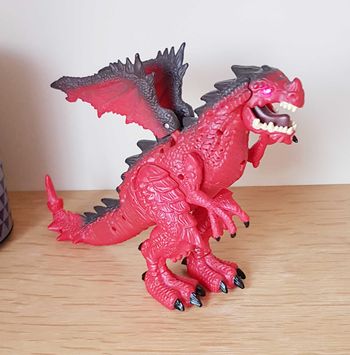 🐉Dragon marchant avec effets sonores - Sidj 🐉