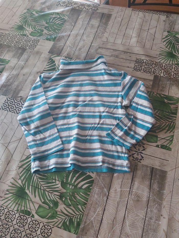 T-shirt colle roulé