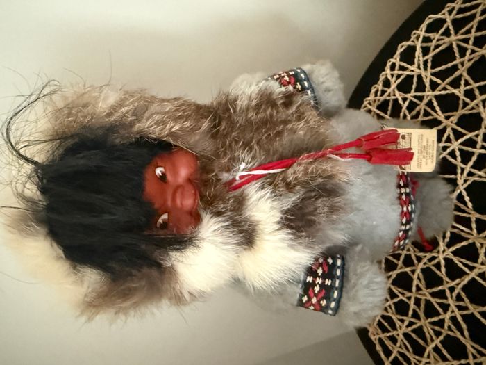 Poupée esquimaude ancienne ART INDIEN années 60 - photo numéro 2