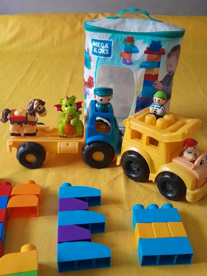 Lot de 68 Mega Bloks + 2 camions + 5 personnages - photo numéro 13