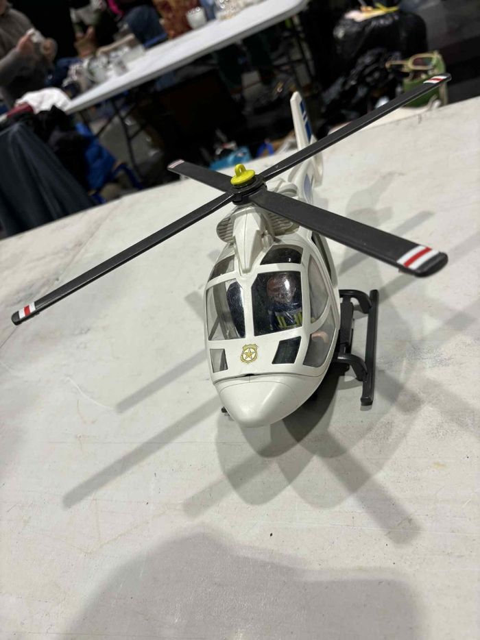 Hélicoptère police playmobil