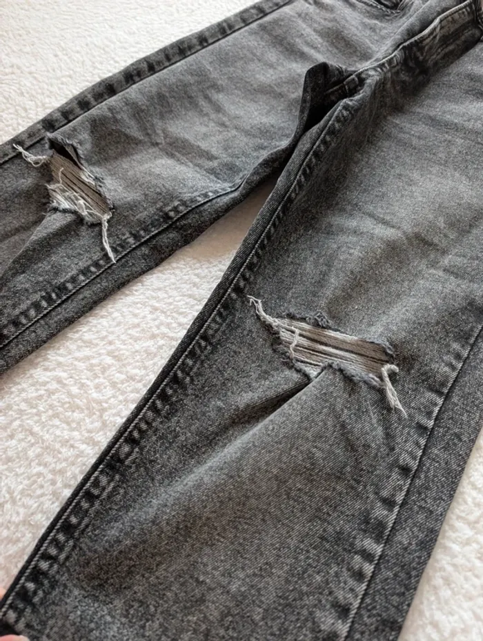 👖 Jean mom slim destroy Stradivarius – M - photo numéro 8