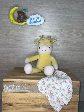 ACH34 doudou girafe 🦒 Auchan