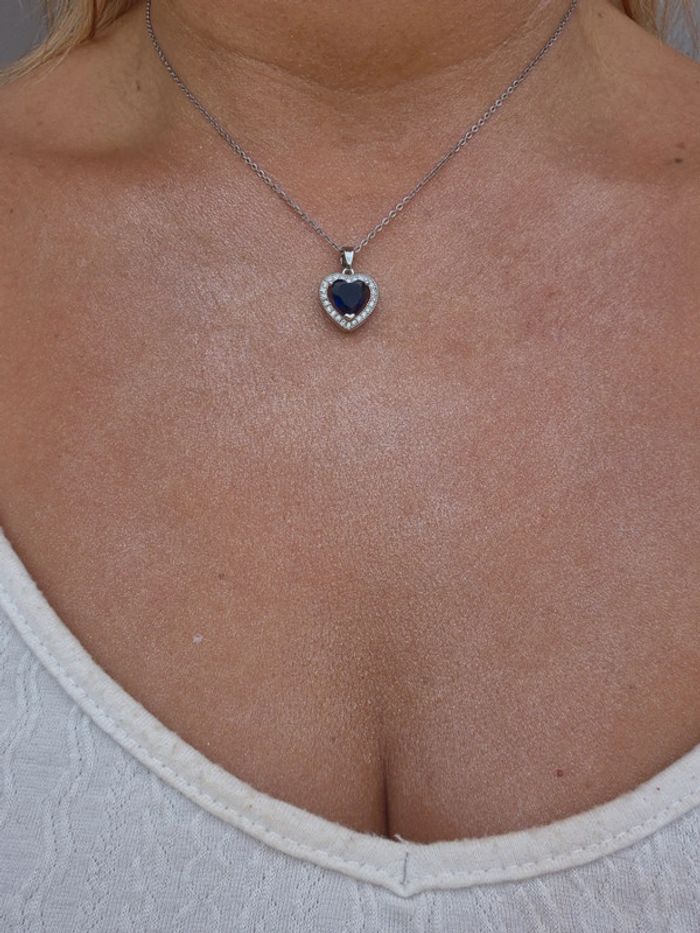 Superbe collier acier cœur bleu - photo numéro 2