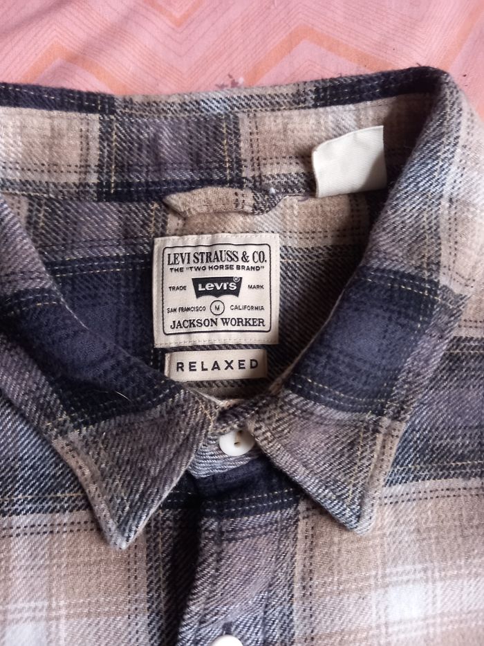 Chemise a manches longues taille m. Marque Levi.s - photo numéro 5