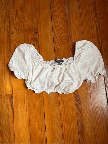 Crop top épaules dénudées