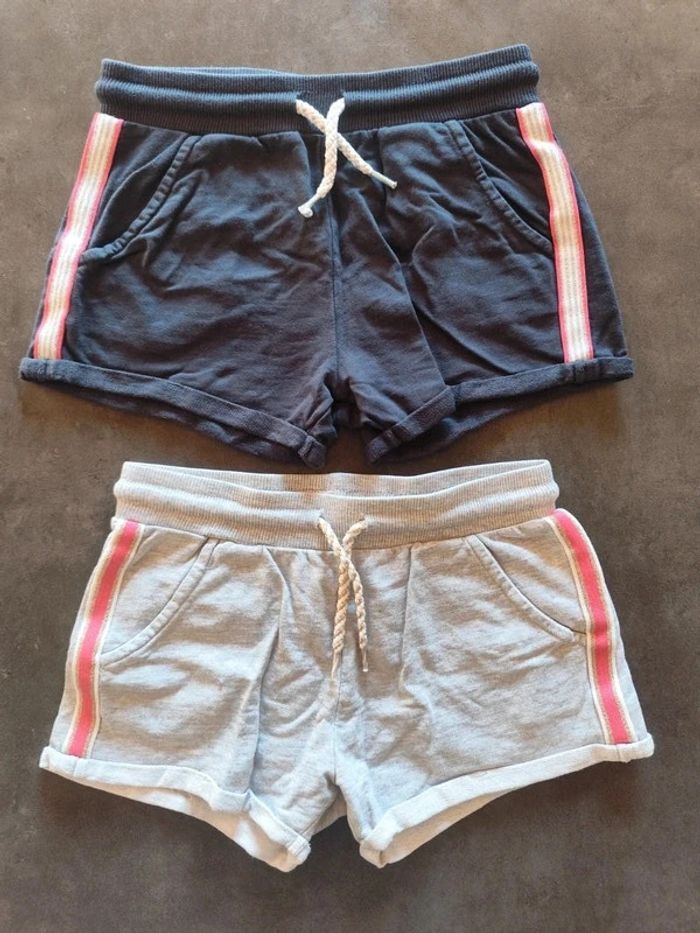 Lot 2 shorts 6 ans