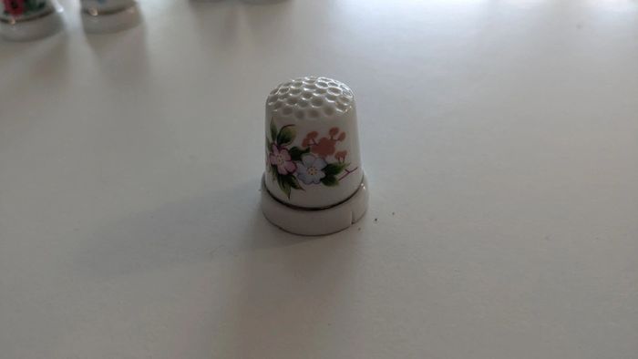 Lot de 5 dés à coudre ancien - photo numéro 2