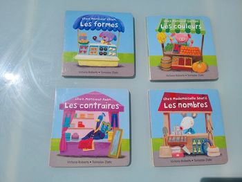 4 livres tout carton 🦚 Chez M. Paon 🐁 Mme Souris 🐷 M. Cochon 🐶 M. Chien