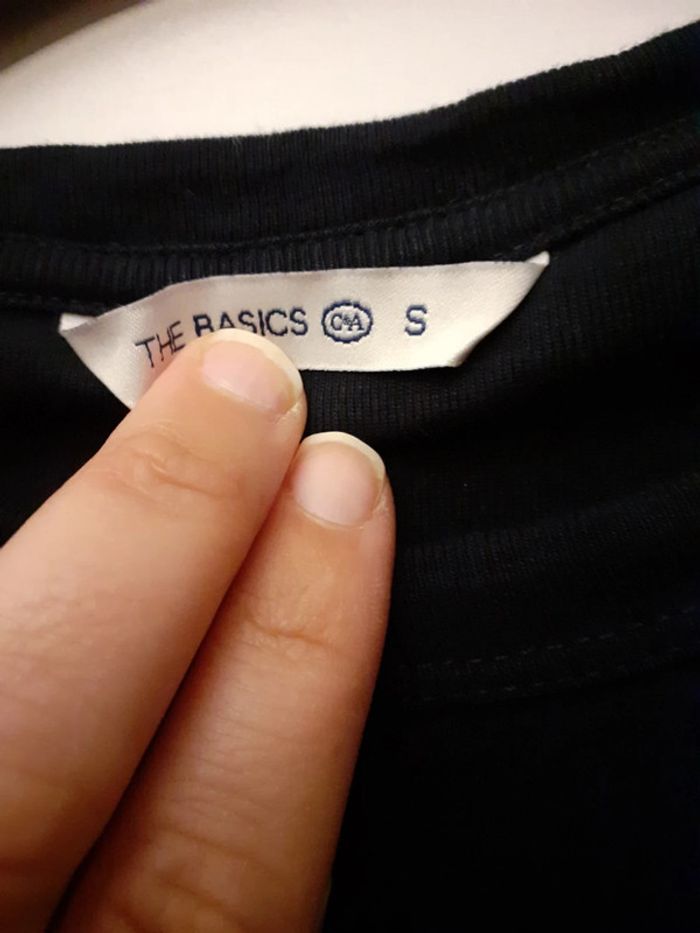 2 T-shirt taille S - photo numéro 2