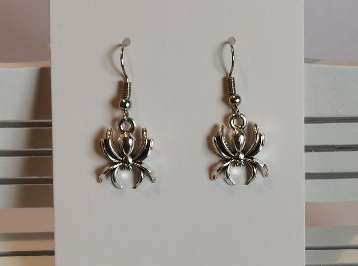 Boucles d'oreilles fantaisie araignée