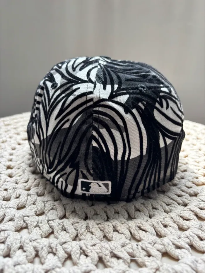 New Era 59Fifty Casquette Yankees édition vintage – motif tribal-zebre noir & blanc 57 - photo numéro 3