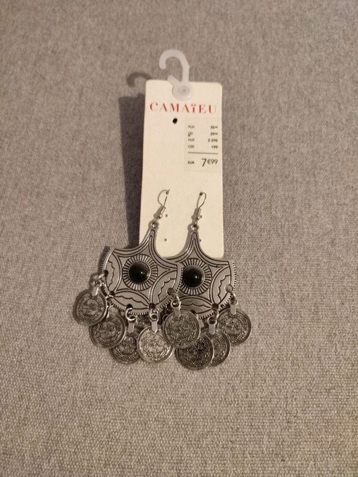 Boucle d'oreilles neuves Camaïeu