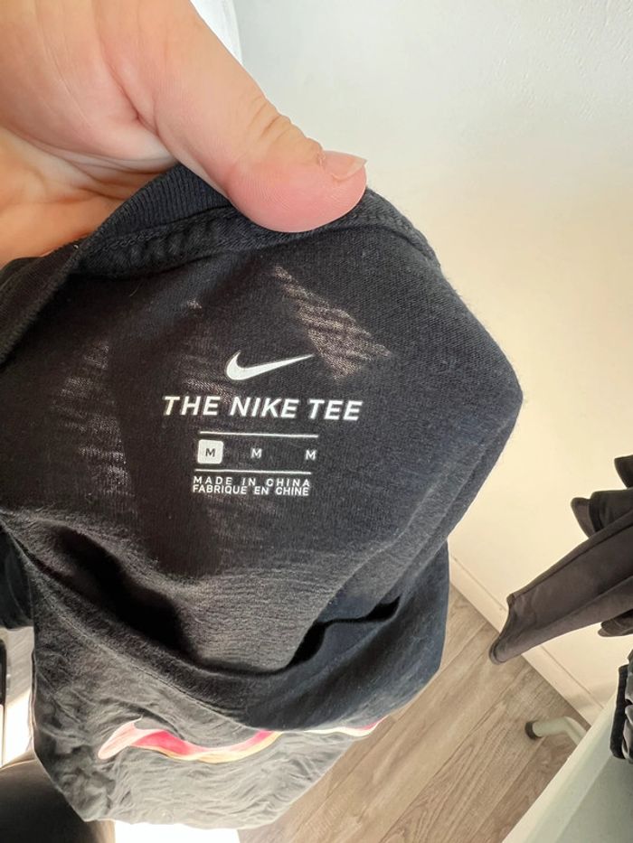T shirt Nike M - photo numéro 4