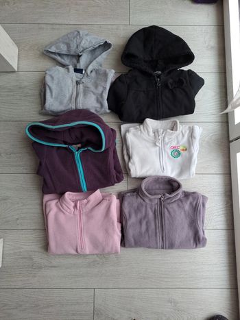 Lot pulls 4ans hiver