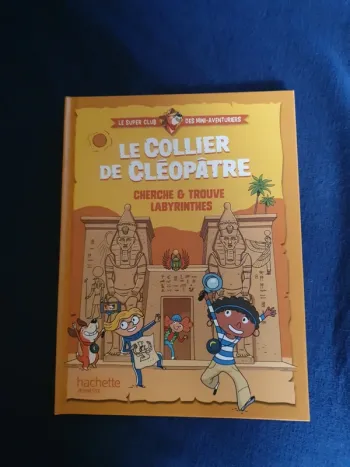 Livre mcdo mini aventurier Cléopâtre