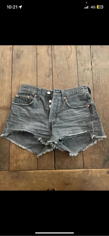Short levi’s