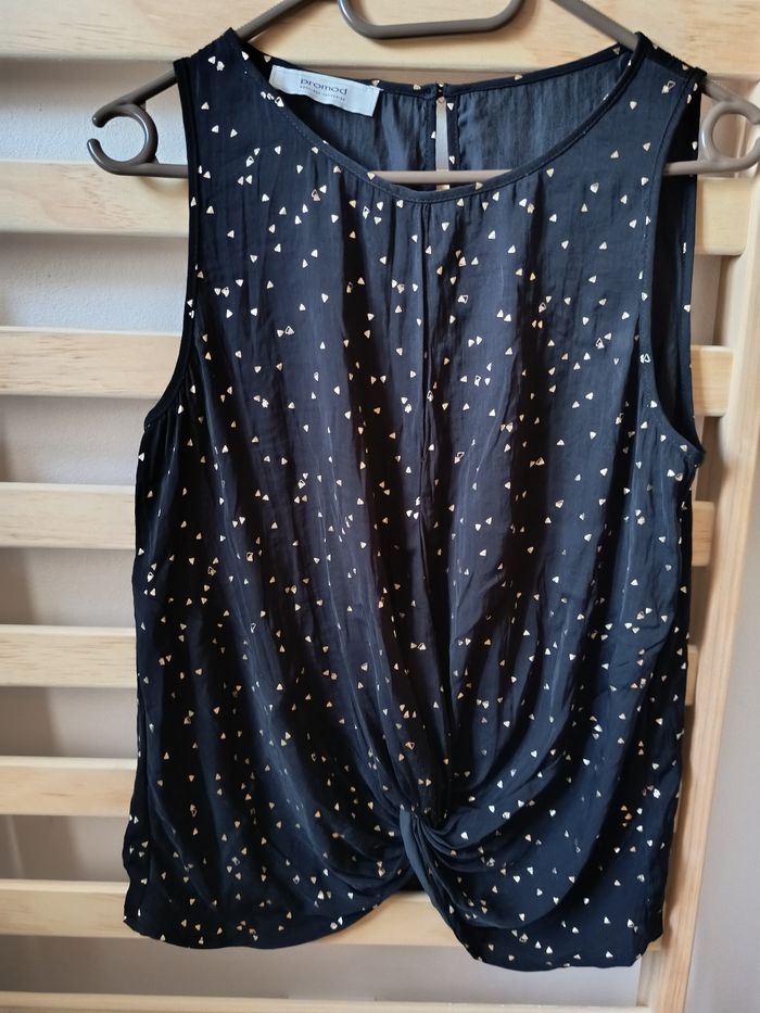 Haut noir - photo numéro 3