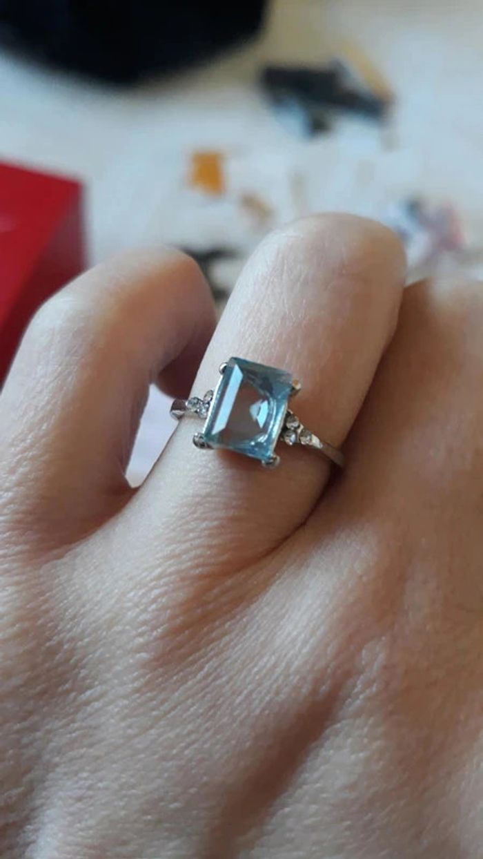 Lot bague et boucle d'oreille tout neuf