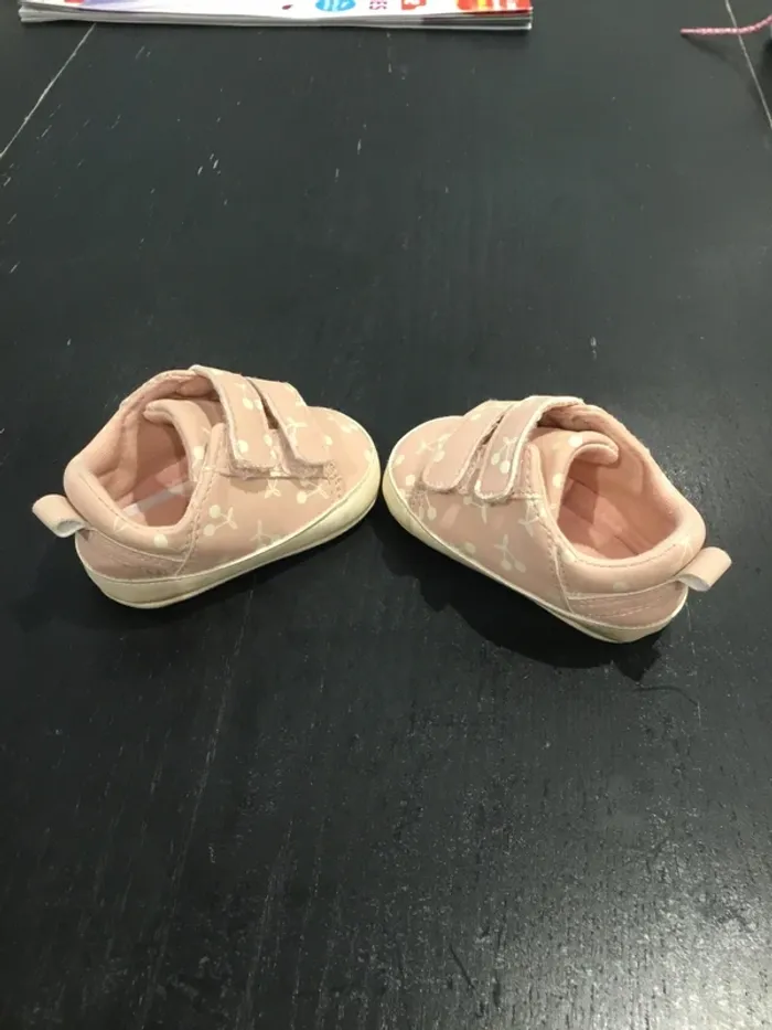 Chaussures bébé 0-3 mois - photo numéro 3